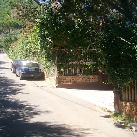 Quarto em Acomodações Particulares Small Paradise *