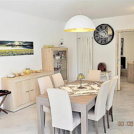 Alloggio in famiglia Small Paradise