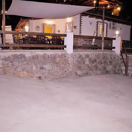 Small Paradise منزل للإقامة